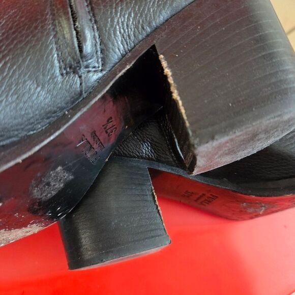 Furla Made In Italy Black Leather Ankle Boots Booties Size 37.5 - Picture 13 of 14